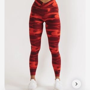 Alphalete surface power leggings small